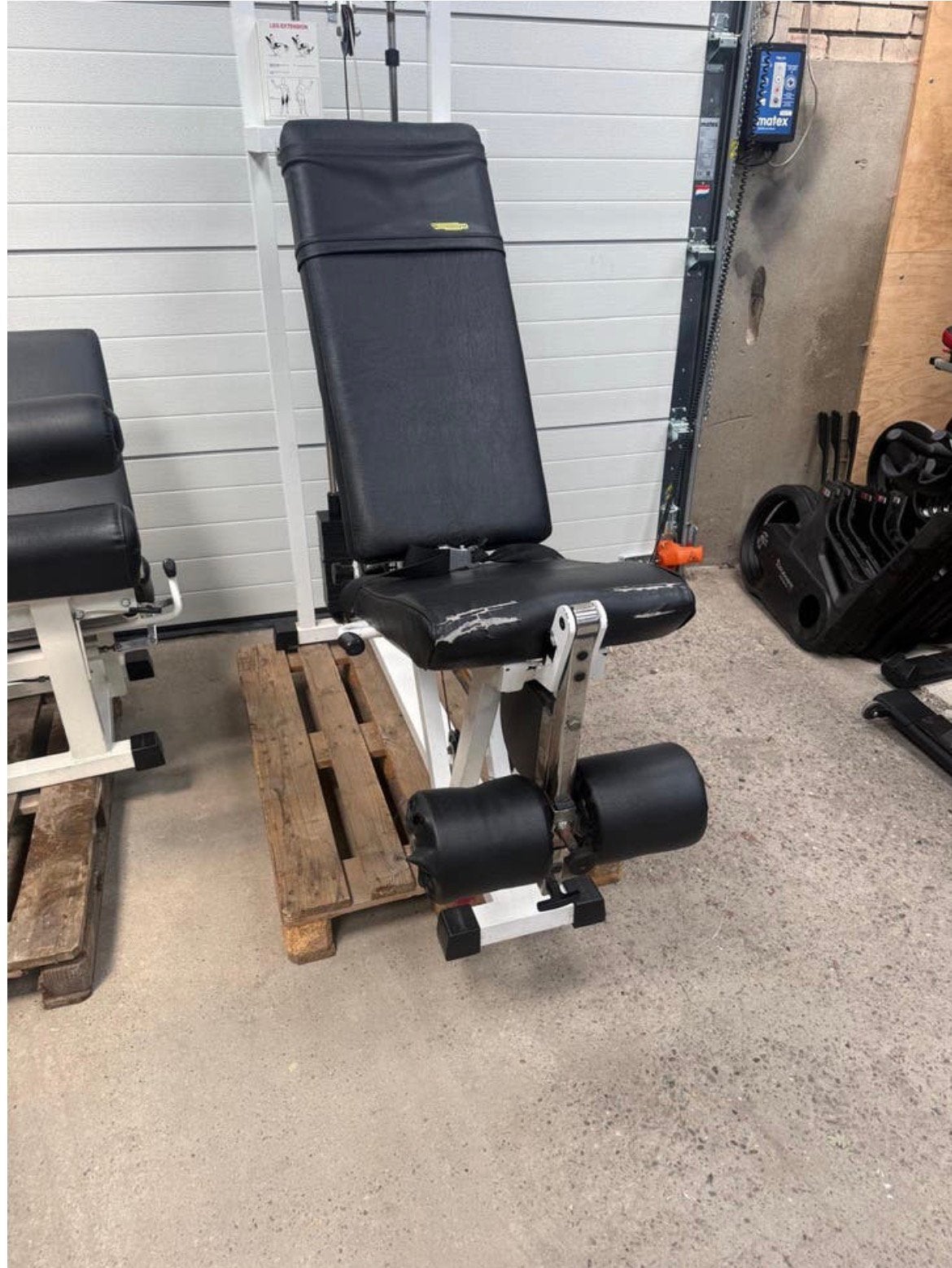 Technogym Leg curl / leg extension 2 machines / white, Ophalen, Benen, Gebruikt, -
