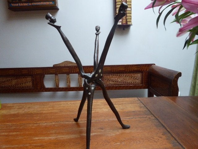 Afrikaanse standaard met 3 mannen, Hout, Bruin, Afrika, 45 cm