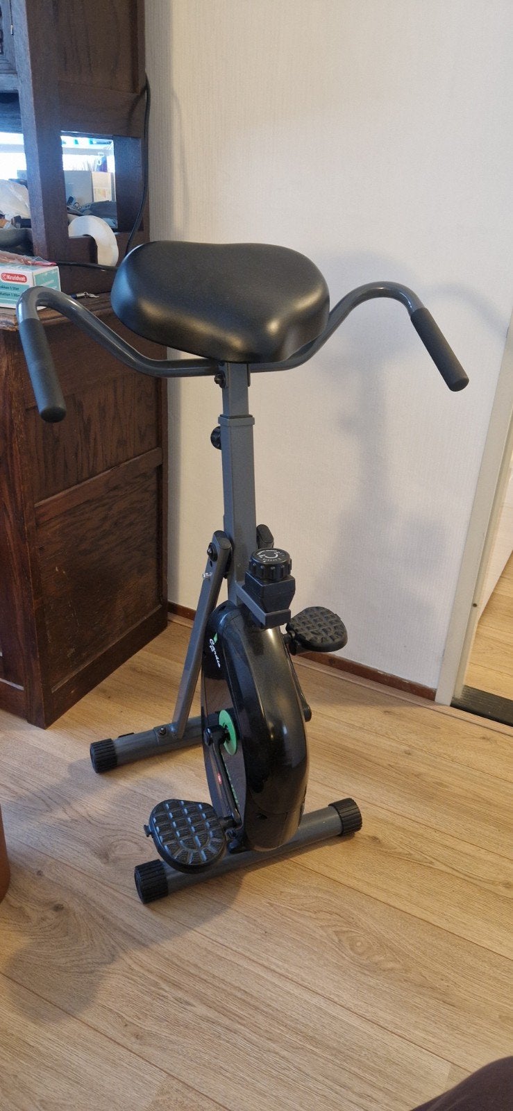 Tunturi Cardio Fit D20 Hometrainer - Opvouwbaar, Ophalen, Nieuw, Metaal, Benen