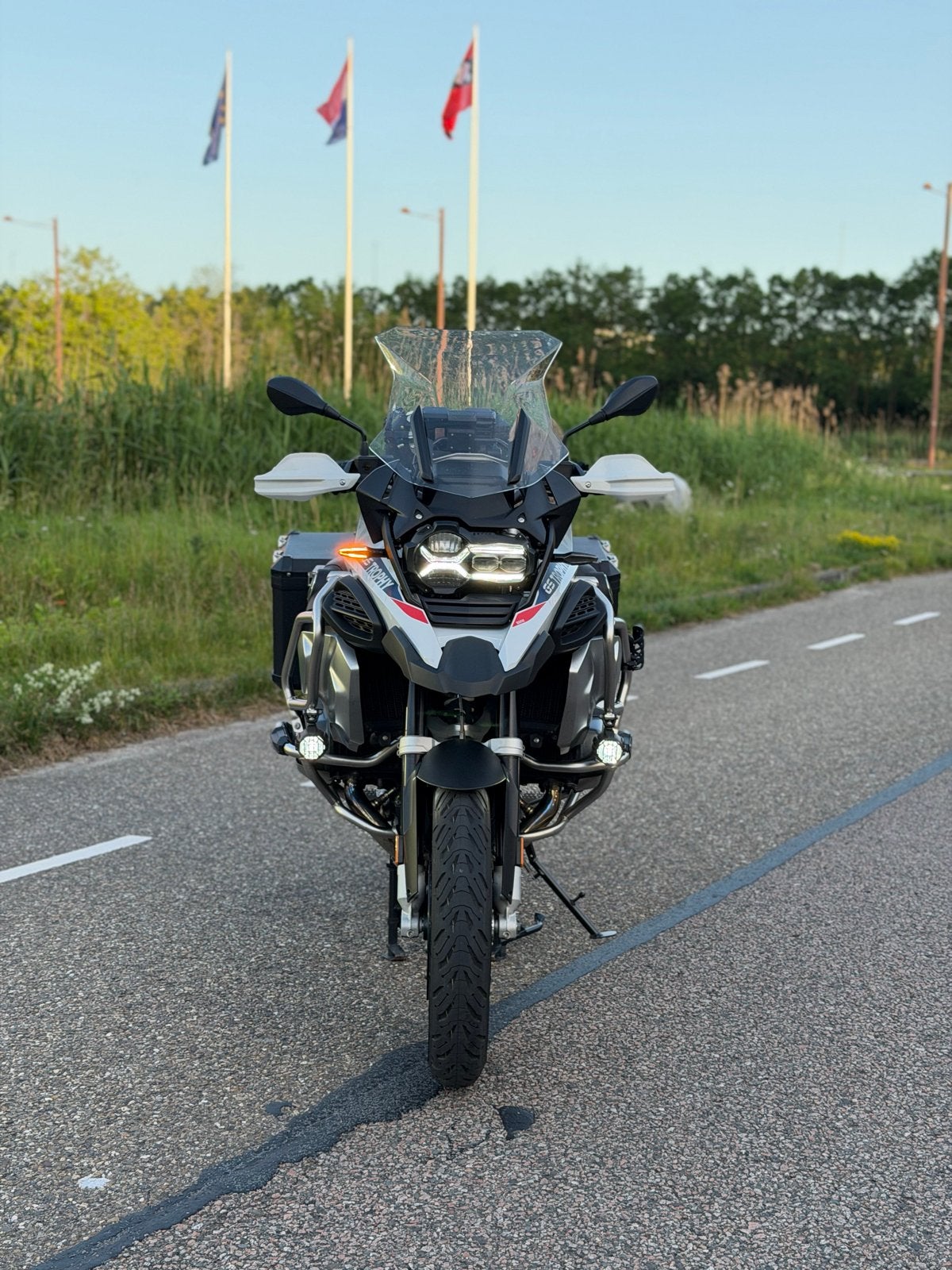 BMW R 1250 GS ADVENTURE TROPHY 2023 | Dr. Jekill & Mr Hyde, Motoren, Motoren | BMW, 2 cilinders, Nieuw, Motorrijbewijs A, Particulier