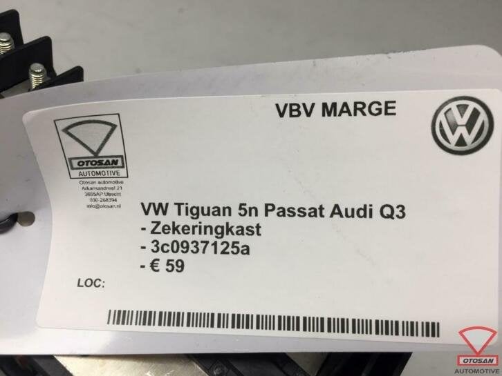 vw tiguan 5n passat q3 zekeringkast 3c0937125a, Gebruikt, Volkswagen, Volkswagen AG, Berliner Ring 2
38440  Wolfsburg, DE