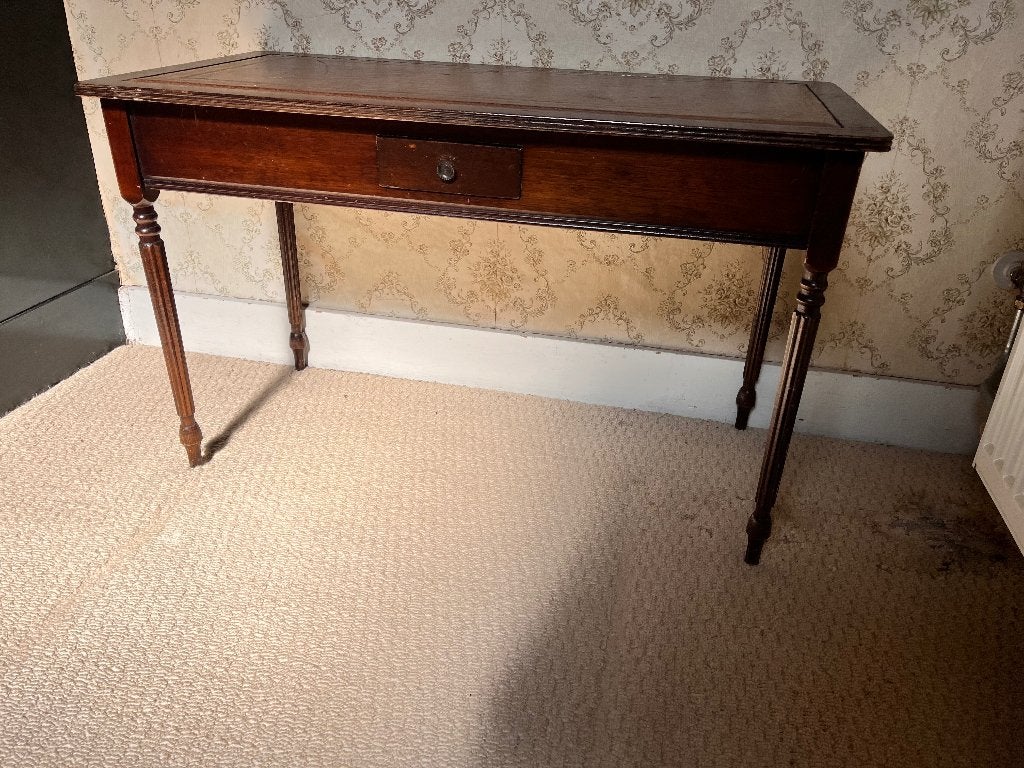 Bijzet tafel, Huis en Inrichting, Tafels | Bijzettafels, Ophalen, Minder dan 55 cm, Gebruikt, Engels antiek