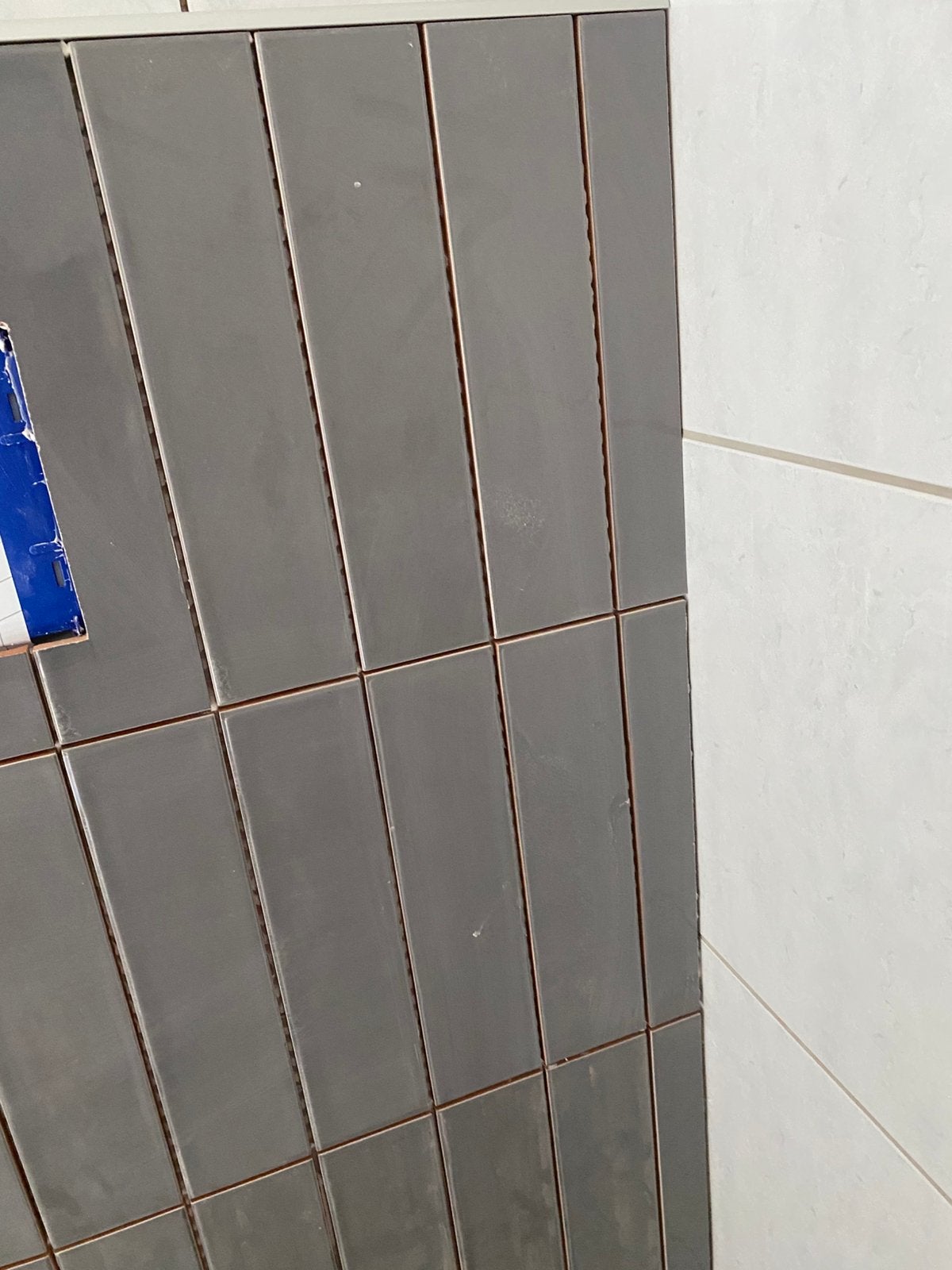Handgevormde tegels 7.5x30  donkergrijs glans, Ophalen, Minder dan 20 cm, Zo goed als nieuw, 20 tot 40 cm