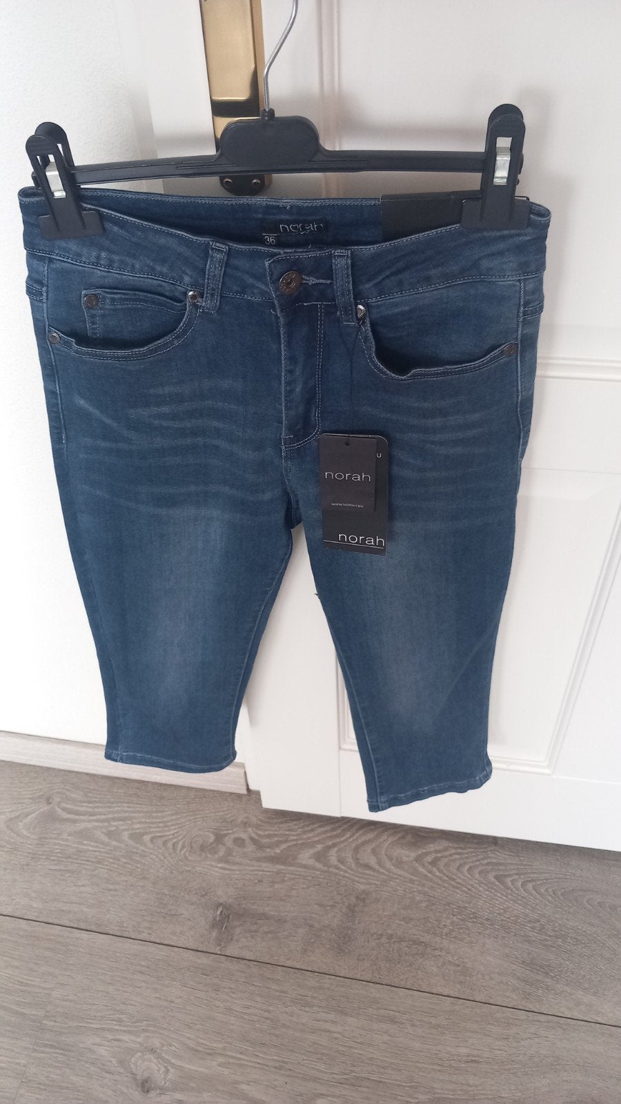 DEMIN BLUE STRETCH CAPRI PANTALON VAN *NORAH* NIEUW!!!, Kleding | Dames, Blauw, Nieuw, Ophalen of Verzenden, Driekwart