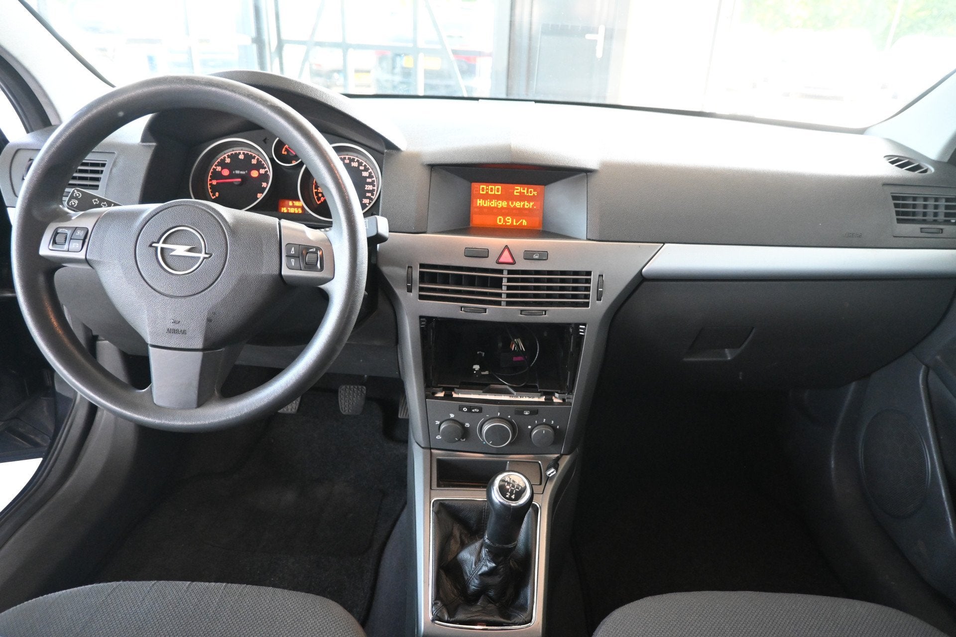 Opel Astra GTC 1.4 Edition Airco Elektrisch Pakket! All in P, Auto's, Voorwielaandrijving, Stof, Gebruikt, Zwart