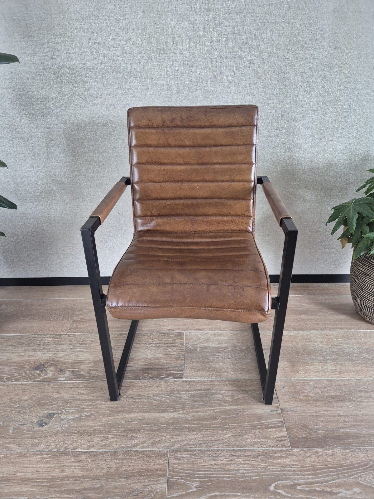 6x leren eetkamerstoel met armleuningen - Industrieel design, Huis en Inrichting, Ophalen, Gebruikt, Bruin, Vijf, Zes of meer stoelen