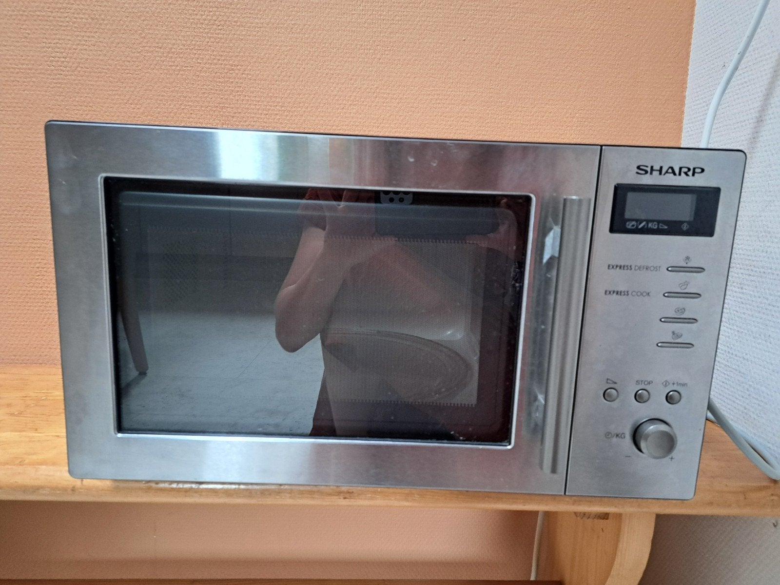 Sharp Magnetron - Zilverkleurig en Compact, Witgoed en Apparatuur, Ophalen, Gebruikt, Minder dan 45 cm, Magnetron