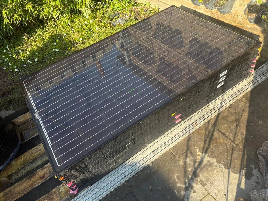 Sharp 300 Wp zonnepanelen + Solaredge optimizers, Ophalen, Gebruikt, Paneel, 200 wattpiek of meer