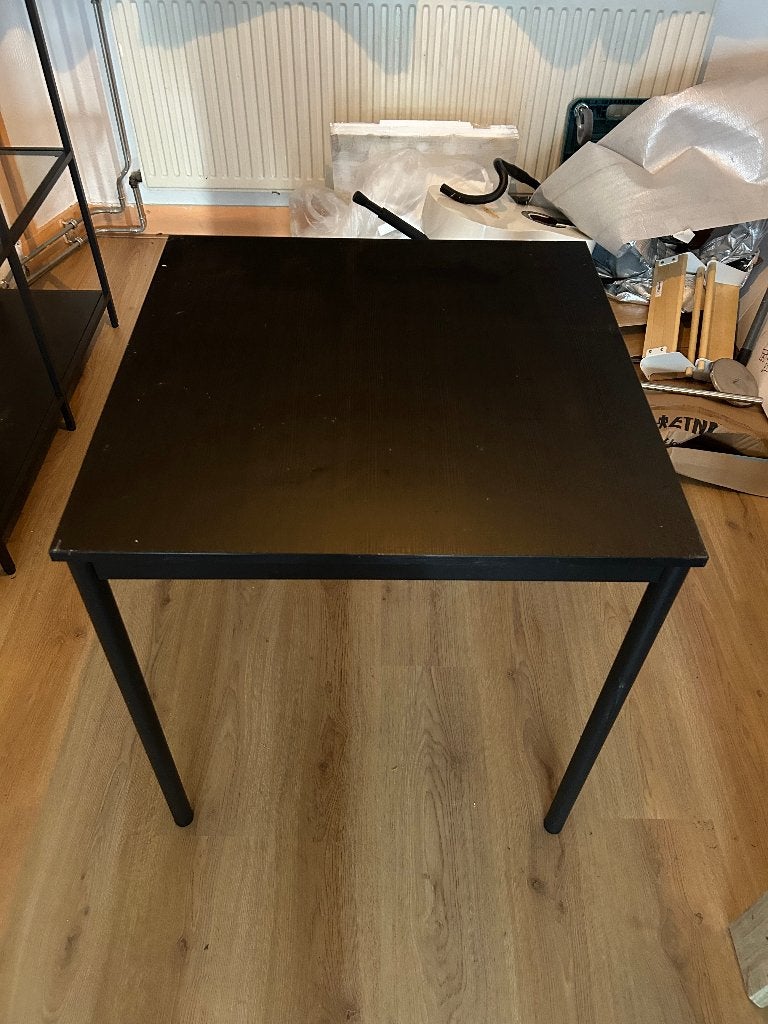 Zwarte vierkante Ikea tafel, zo goed als nieuw, Huis en Inrichting, 50 tot 100 cm, Vierkant, Tot twee personen, 50 tot 100 cm