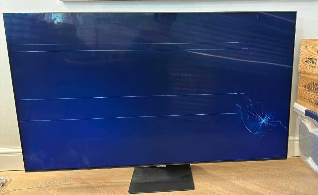 Beschadigde Samsung QE55Q95TAT - voor onderdelen, Ophalen, QLED, 50 Hz, Samsung