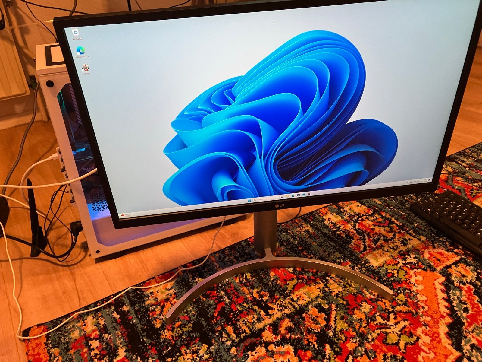 LG 27UL550-W 27 inch 4K UHD Monitor, Computers en Software, Monitoren, IPS, In hoogte verstelbaar, Ophalen of Verzenden, DisplayPort