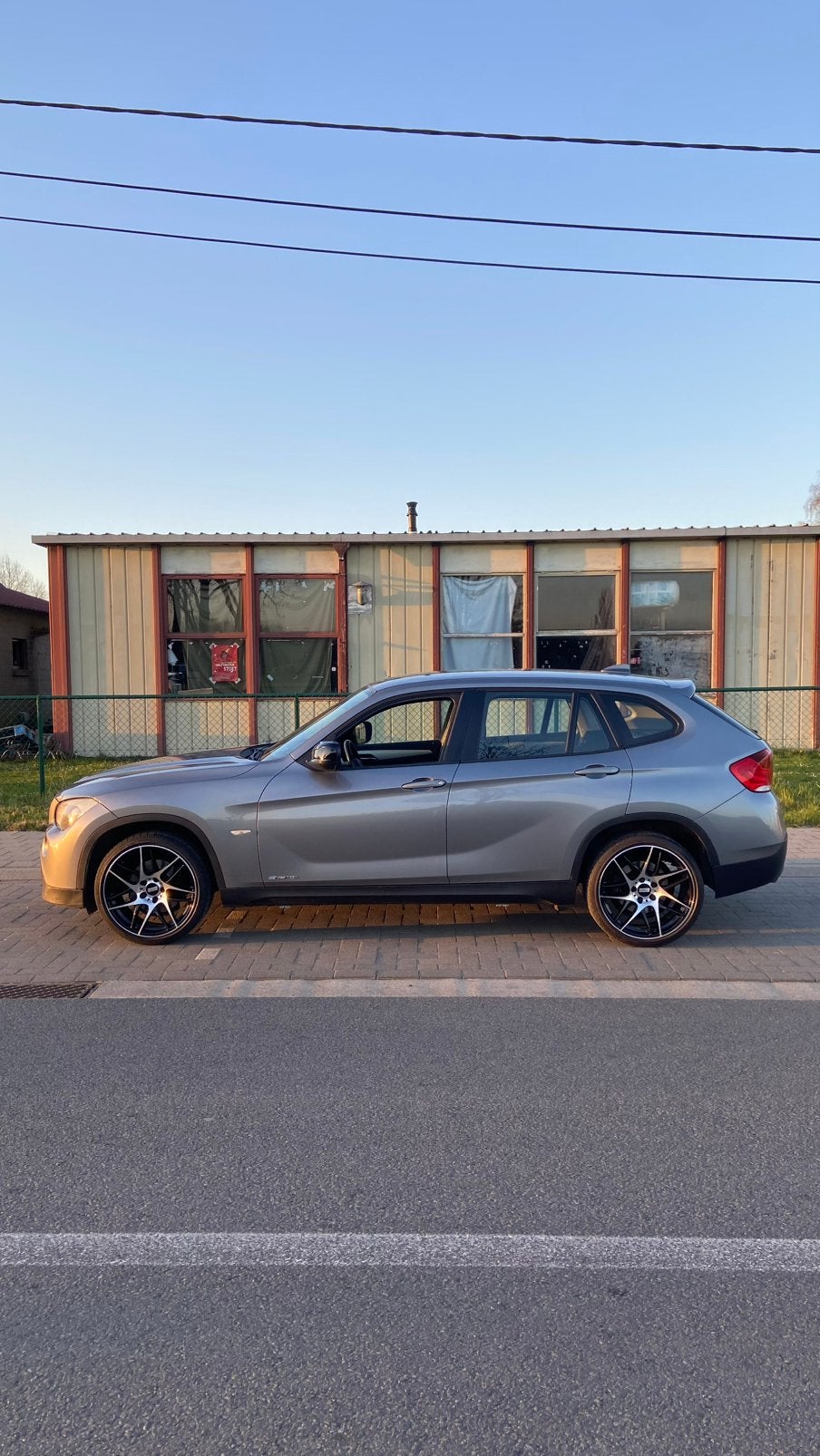 BMW X1 Sdrive, Auto's, BMW, Particulier, X1, Benzine, D, SUV of Terreinwagen, Handgeschakeld, Origineel Nederlands, Zilver of Grijs