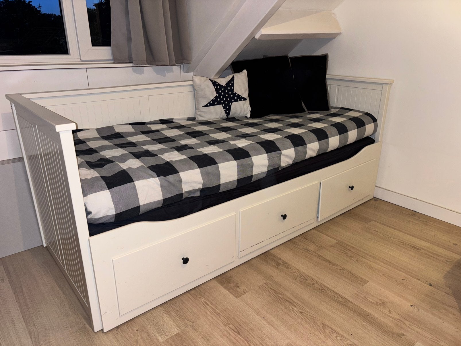 Ikea Hemnes bedbank, Wit, Tweepersoons, Landelijk, klassiek, Ophalen of Verzenden