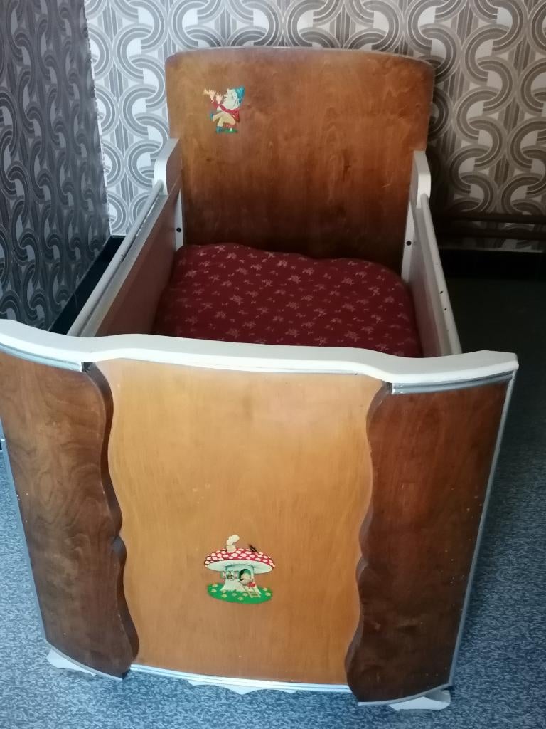 Retro baby bedje, Ophalen, Zo goed als nieuw, Ledikant