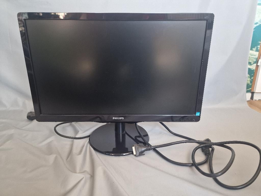 Philips 236v4lsb/00 full HD, Computers en Software, Monitoren, Zo goed als nieuw, 60 Hz of minder, DVI, VGA, Gaming, IPS, Full HD