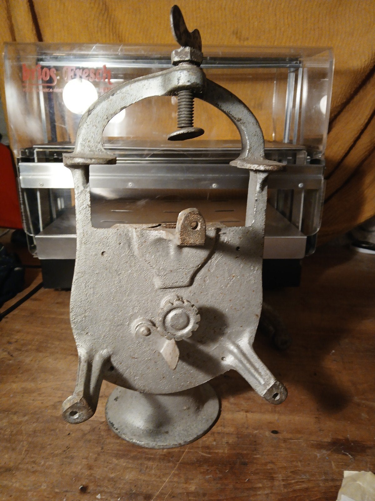 Antieke handmatige vleesmolen, Antiek en Kunst, Curiosa en Brocante, Ophalen