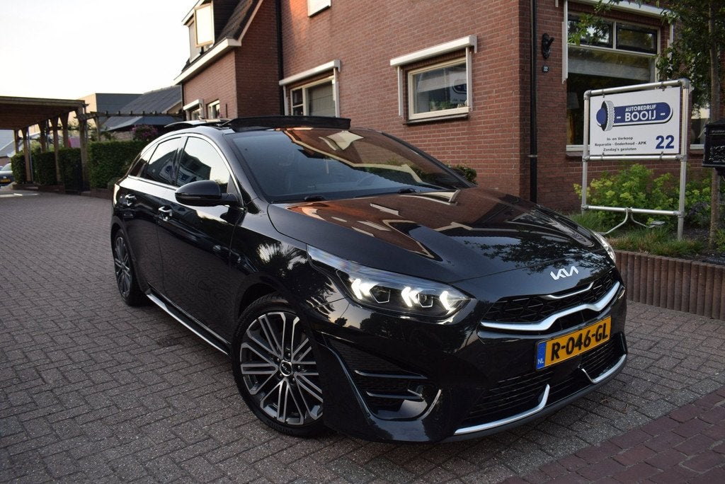 Kia ProCeed 1.5 T-GDi GT-PlusLine AUTOM/PANO DAK/NAVI/CARPLA, Auto's, Kia, 1325 kg, Gebruikt, 4 cilinders, 160 pk