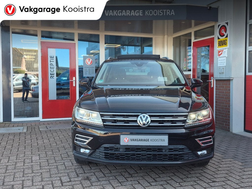 Volkswagen Tiguan 1.4 TSI ACT Highline|Pano|Head-Up|Navi|Tre, 12 maanden, Stof, Zwart, 4 cilinders