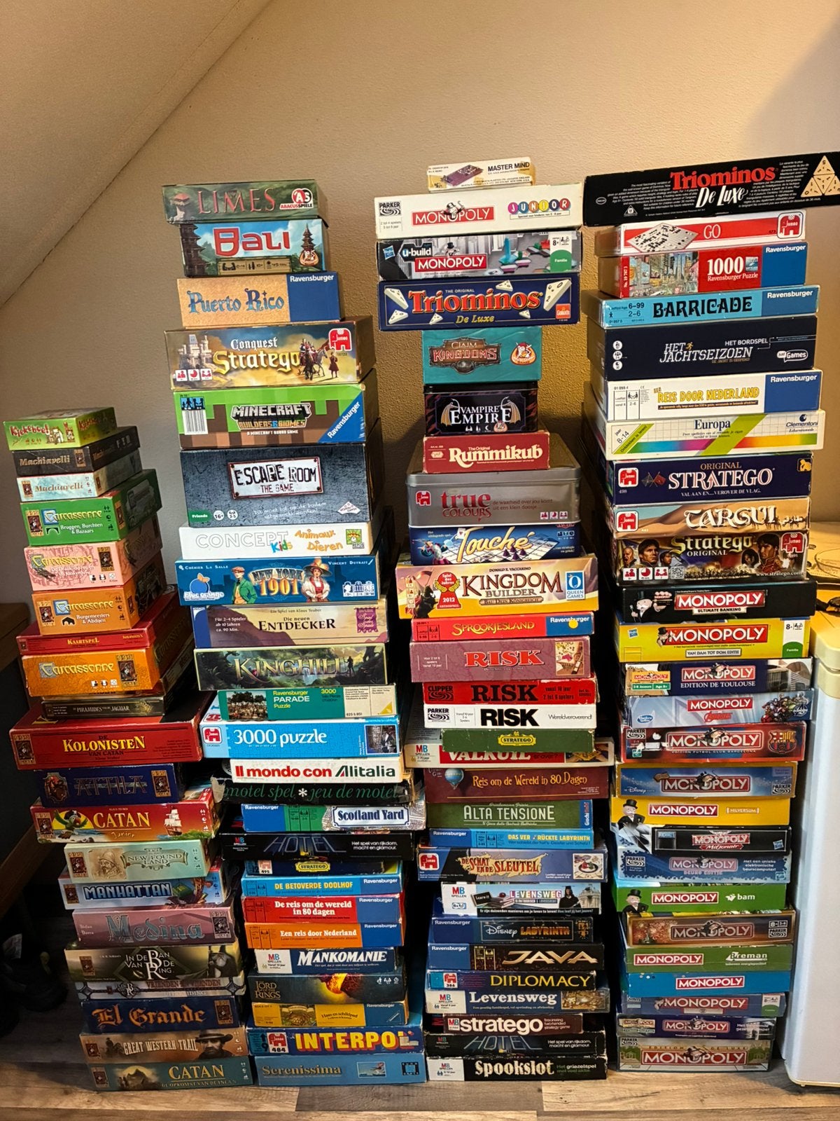 100 bordspellen uitverkoop, Hobby en Vrije tijd, Gezelschapsspellen | Bordspellen, Ophalen of Verzenden, Zo goed als nieuw
