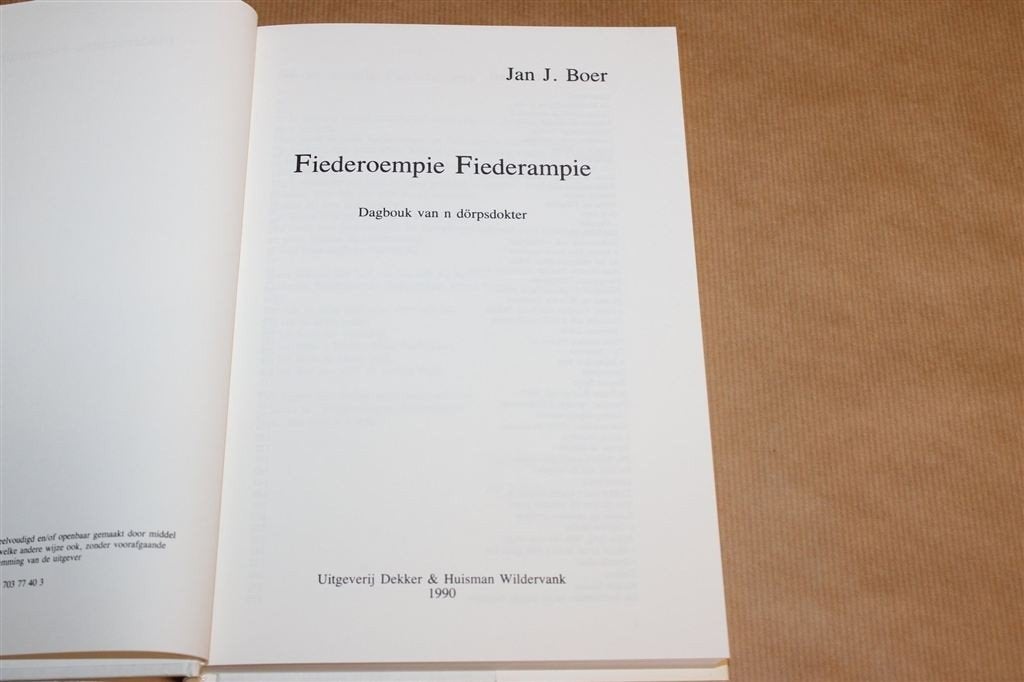 Fiederoempie fiederampie — Dagbouk van n dörpsdokter, Ophalen of Verzenden, Zo goed als nieuw, Noord-Brabant
