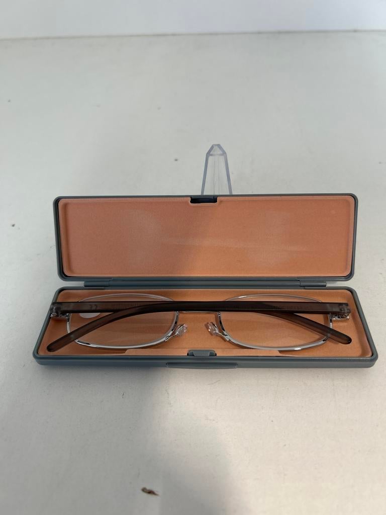 Stijlvolle leesbril met etui - Nieuw +3.00, Overige merken, Bruin, Nieuw, Ophalen of Verzenden