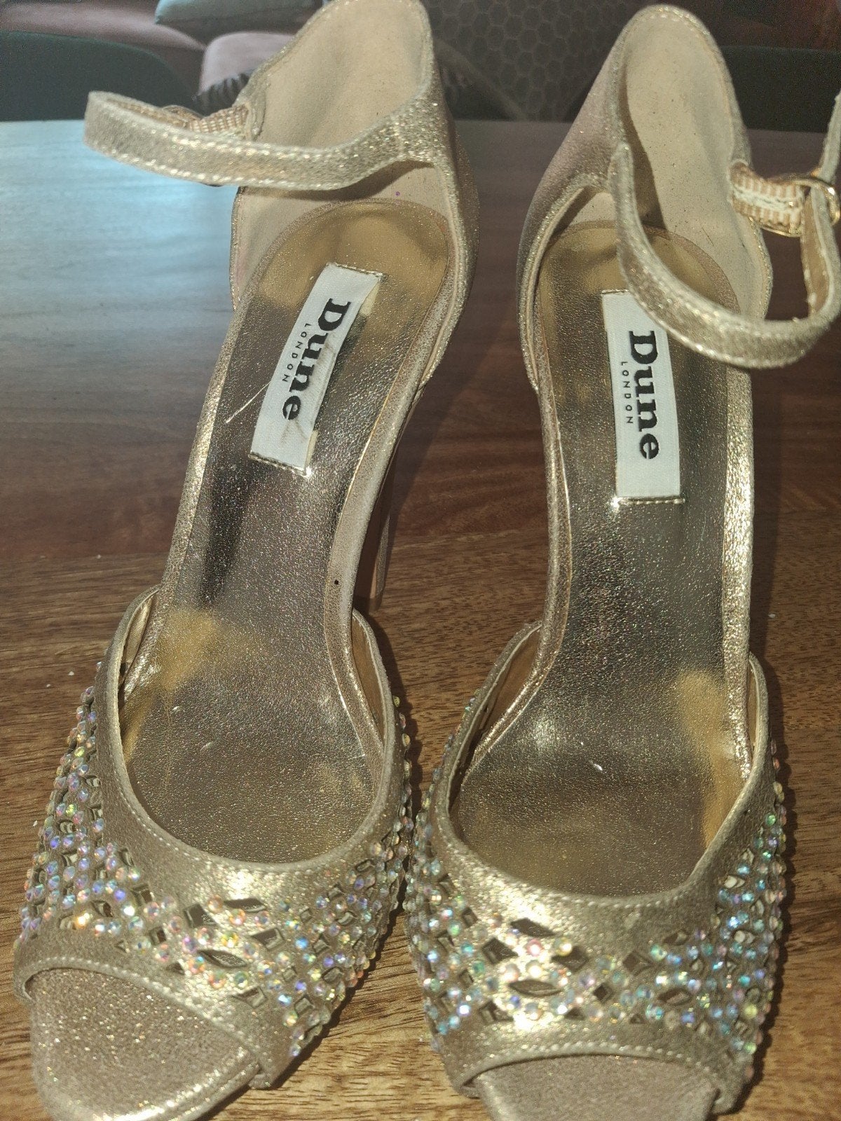 Dune London Goudkleurige hakken me tStrass - Maat 36, Kleding | Dames, Schoenen, Ophalen of Verzenden, Overige kleuren