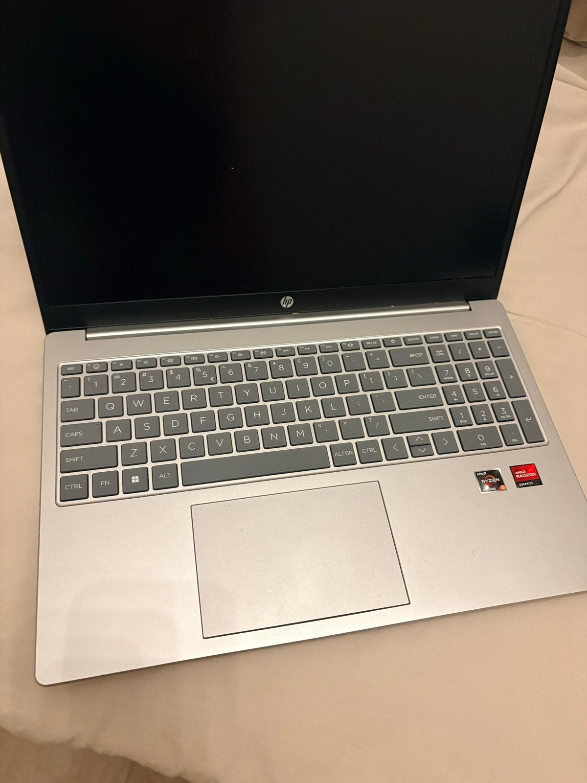 HP Laptop 15-fc0xxx - AMD Ryzen 5 - 8GB RAM - 477GB opslag, Met videokaart, 2 tot 3 Ghz, 8 GB, Ophalen of Verzenden