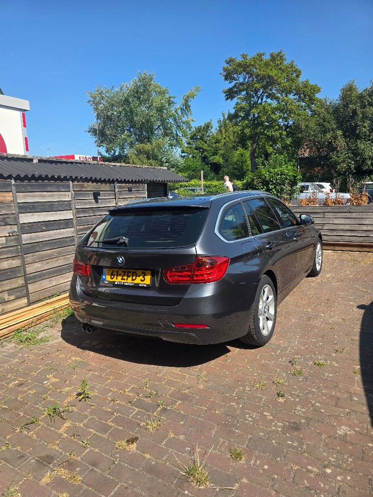 BMW 3-Serie 2.0 328I Touring, Auto's, BMW, Automaat, 745 kg, Bi-Xenon koplampen, Beige