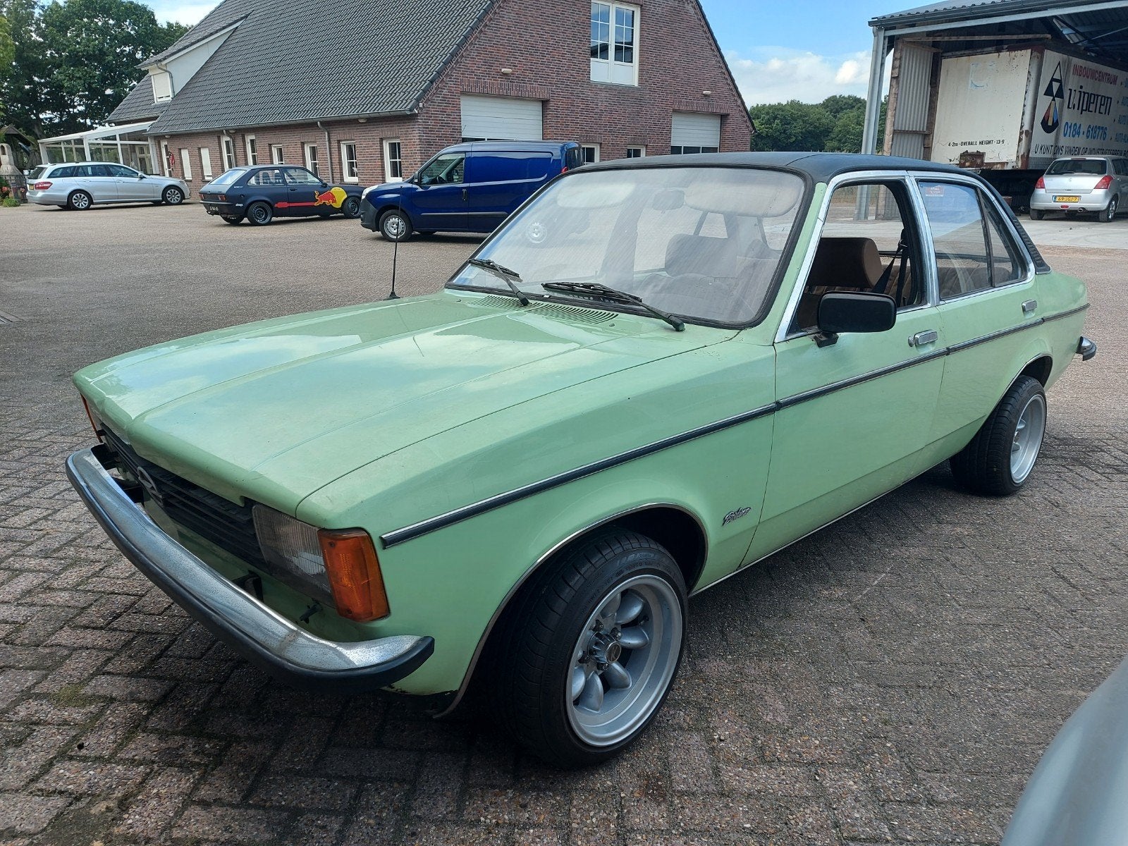 Kadett c  N.O.S  linker voor portier, Auto-onderdelen, Ophalen of Verzenden, Voor, Deur