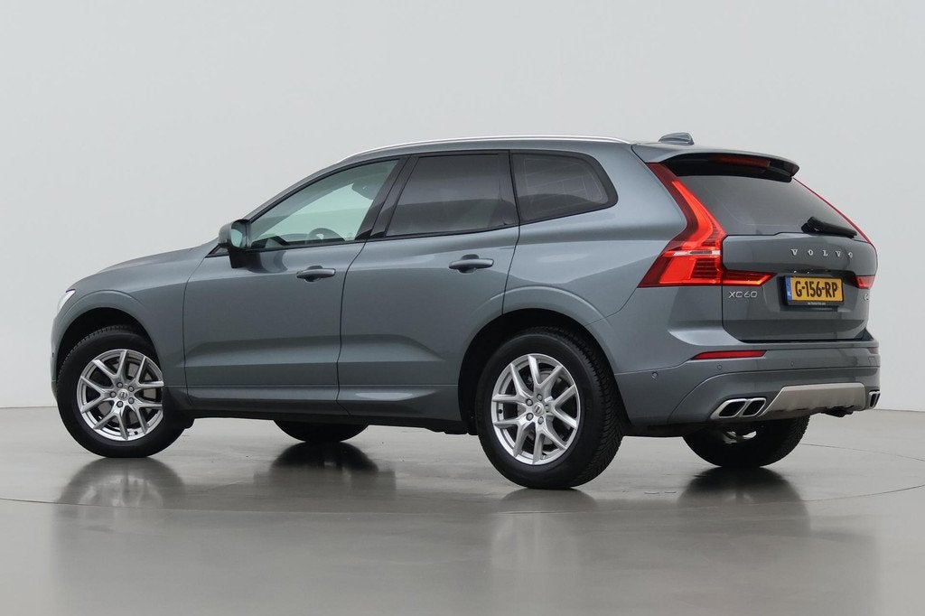 Volvo XC60 2.0 D4 Momentum | ACC | Trekhaak | Camera | Stoel, Auto's, Volvo, Gebruikt, Euro 6, 1969 cc, Leder en Stof