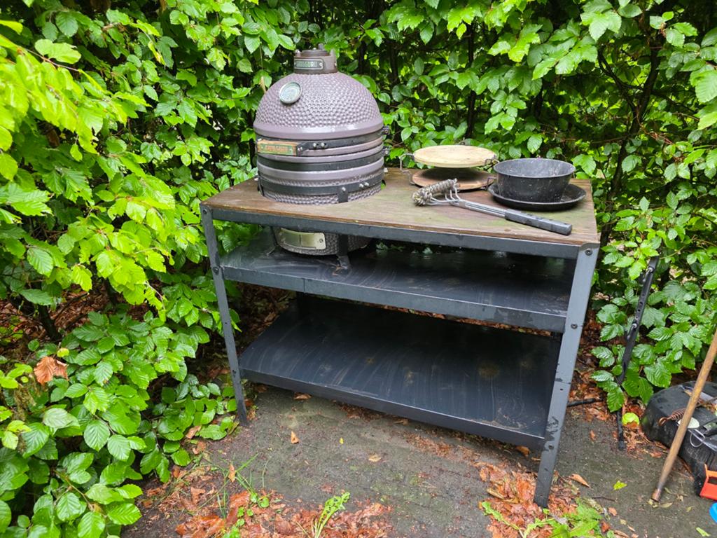 Grill Guru Compact + meubel + One Minute Lighter + meer, Ophalen, Gebruikt, Grill Guru, Met accessoires