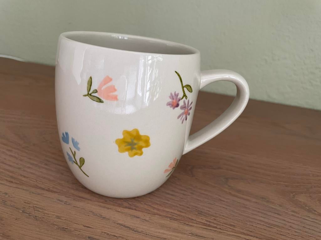 Dille & Kamille mok met bloemenprint, Nieuw, Ophalen of Verzenden, Overige stijlen, Kop(pen) en/of Schotel(s)