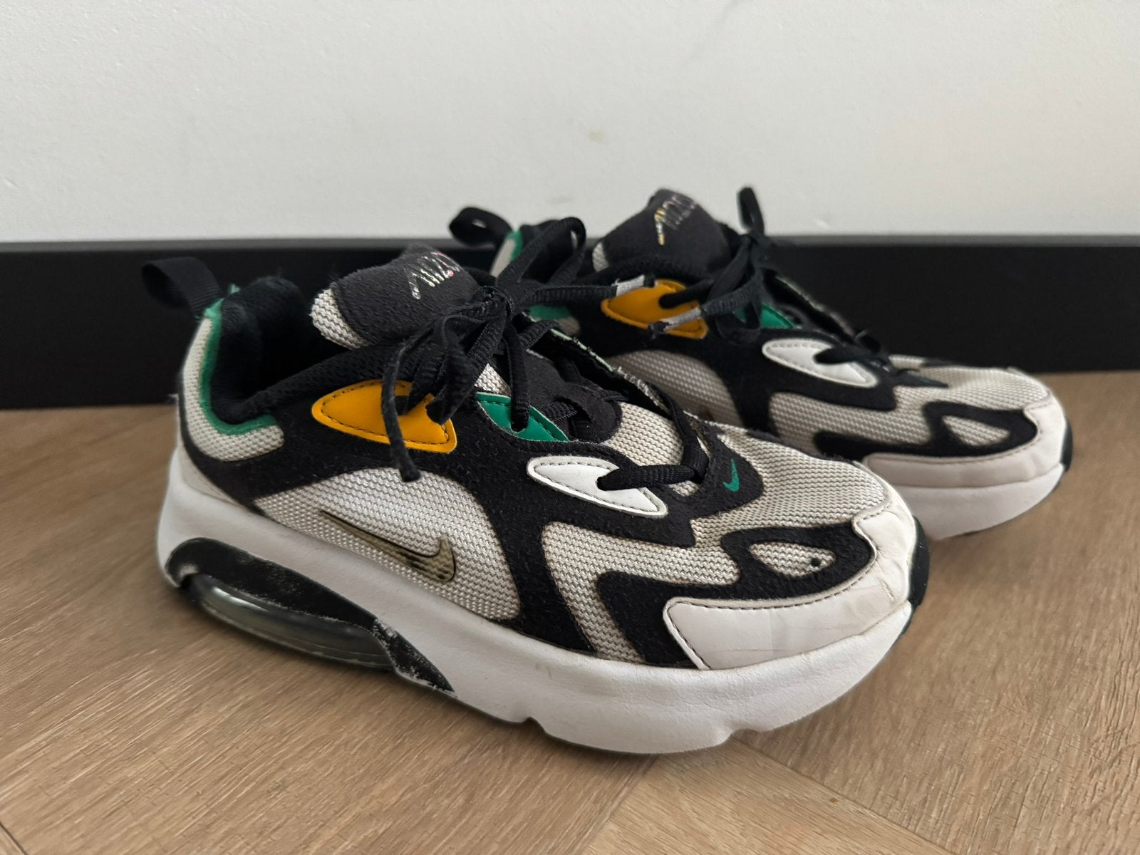 Nike Air Max 200 sneakers maat 31, Gebruikt, Ophalen of Verzenden, Jongen of Meisje, Sportschoenen