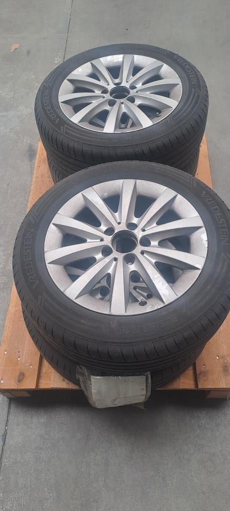 Vredestein banden en velgen 205/55 R16, Ophalen, Gebruikt