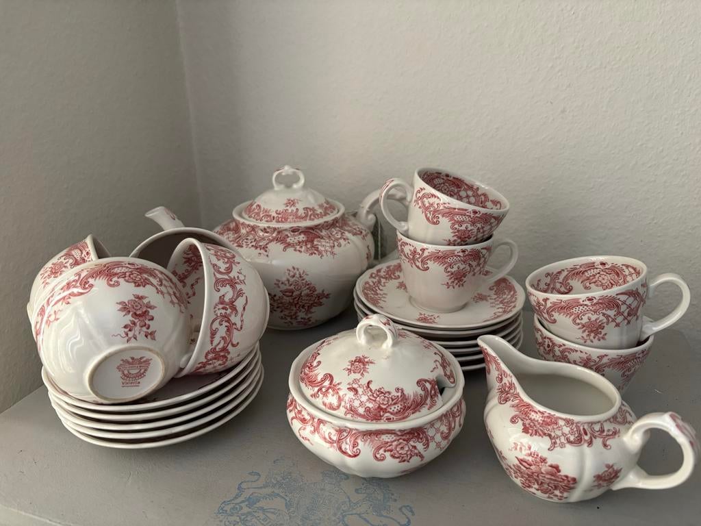 Villeroy & Boch Valeria Rood Servies, Ophalen of Verzenden, Zo goed als nieuw, Overige stijlen, Porselein