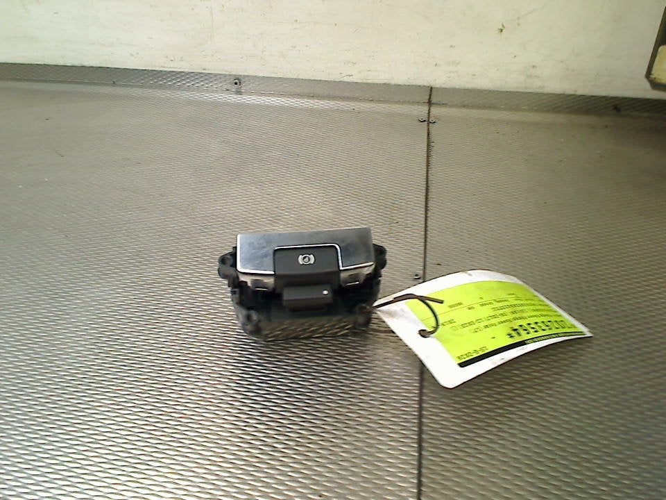 Pdc Schakelaar Range Rover Velar (LY) (2017-12/..) J8A22B623, Campus Kronberg 7, Kronberg im Taunus 61476, , Duitsland, Jaguar Land Rover Deutschland GmbH