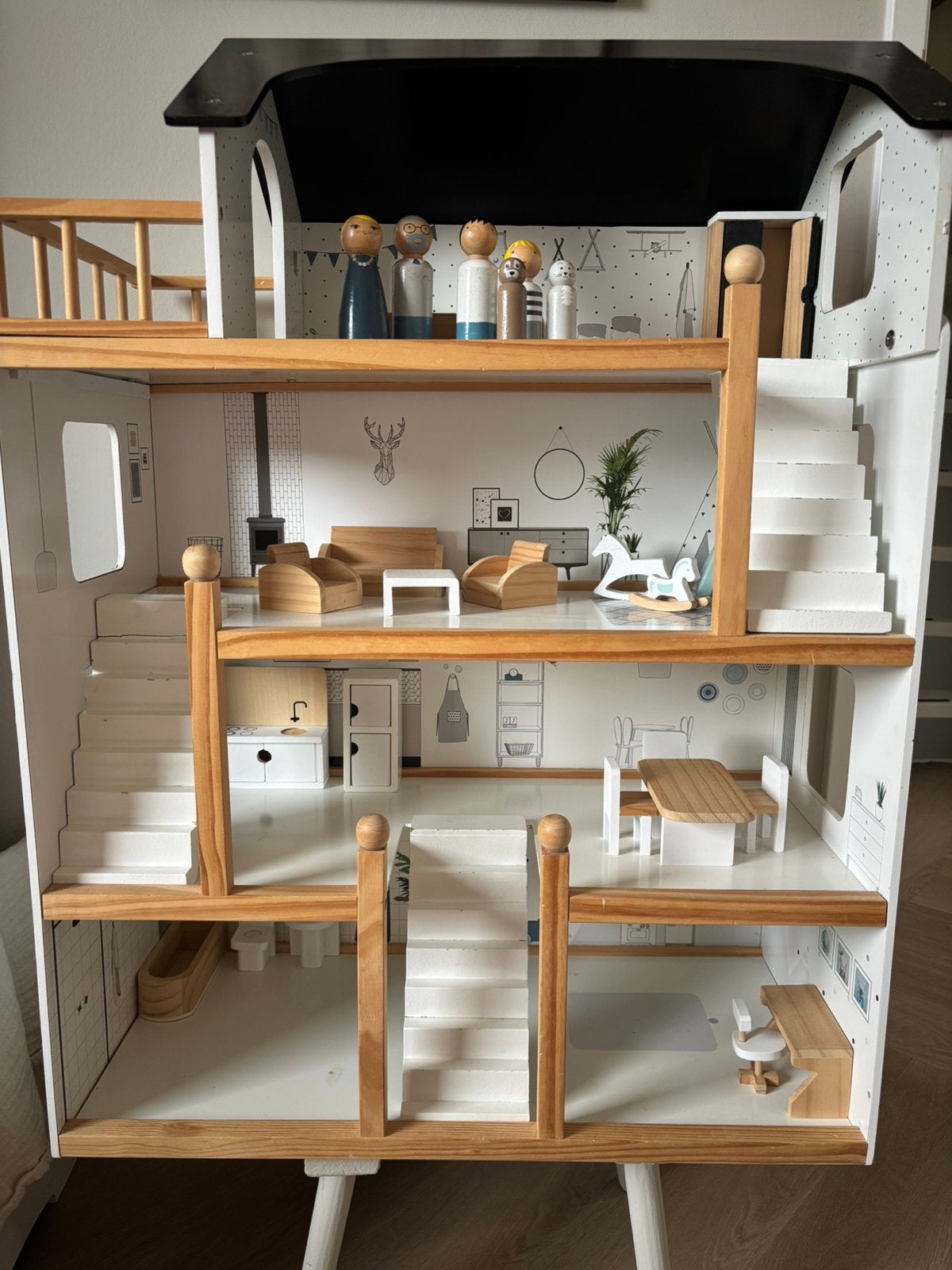 Poppenhuis Petite Amelie gemeubileerd, Ophalen, Gebruikt, Poppenhuis