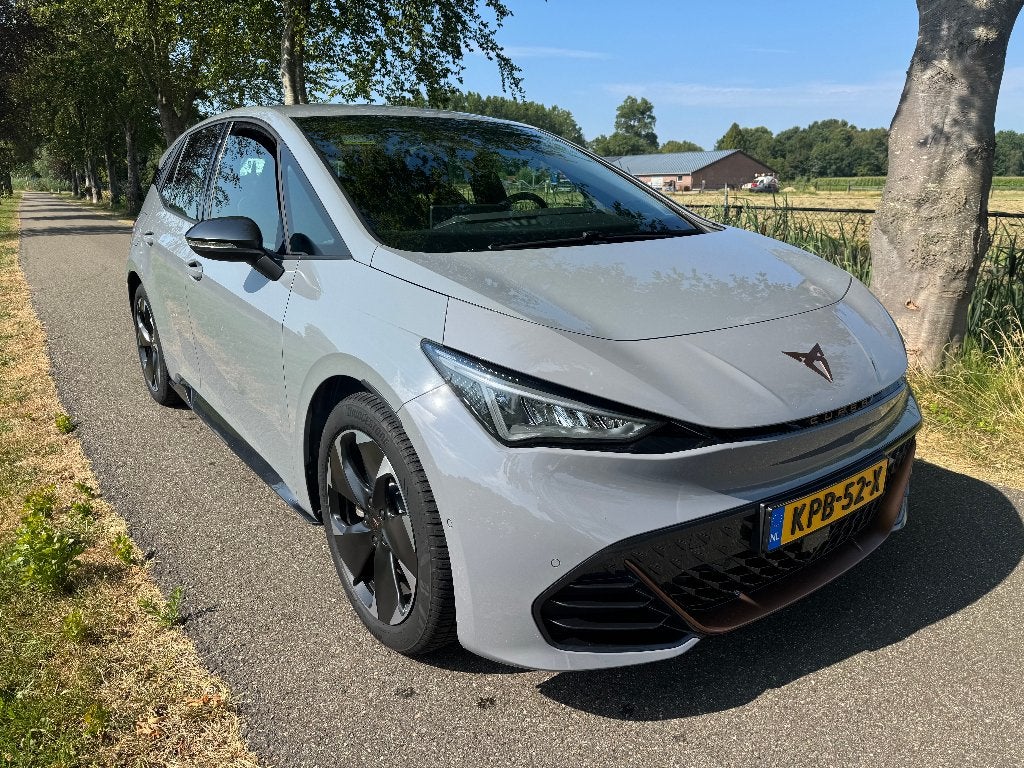 Cupra Born 58 kWh 204pk 2024 Moonstone Grey, Automaat, 34 min, Achterwielaandrijving, 95 pk