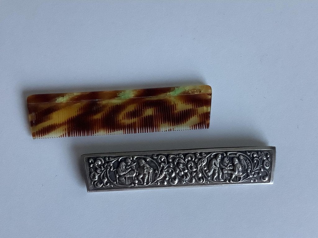 kammetje in verzilverd etui, gemerkt, Ophalen of Verzenden, Zilver