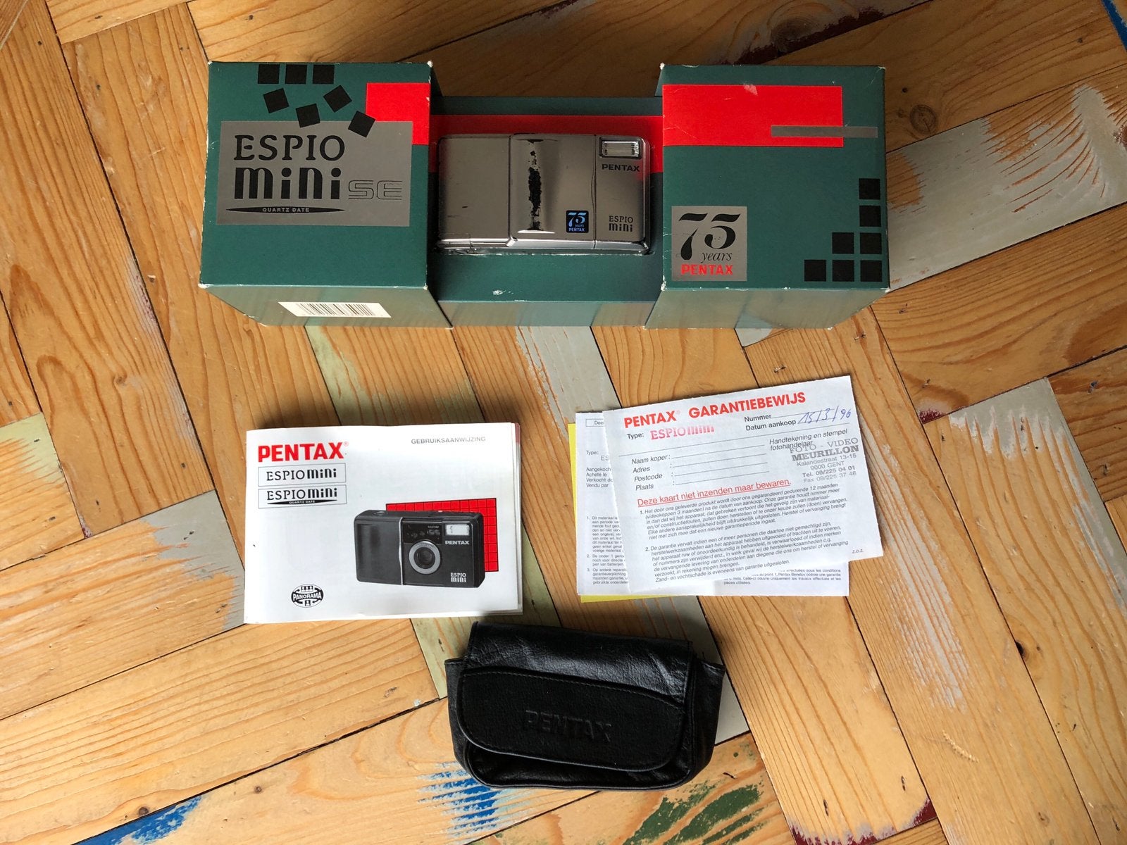 Pentax Espio Mini ES 32mm 3.5 zilver 75 jaar editie, Ophalen of Verzenden, Zo goed als nieuw, Compact, Pentax
