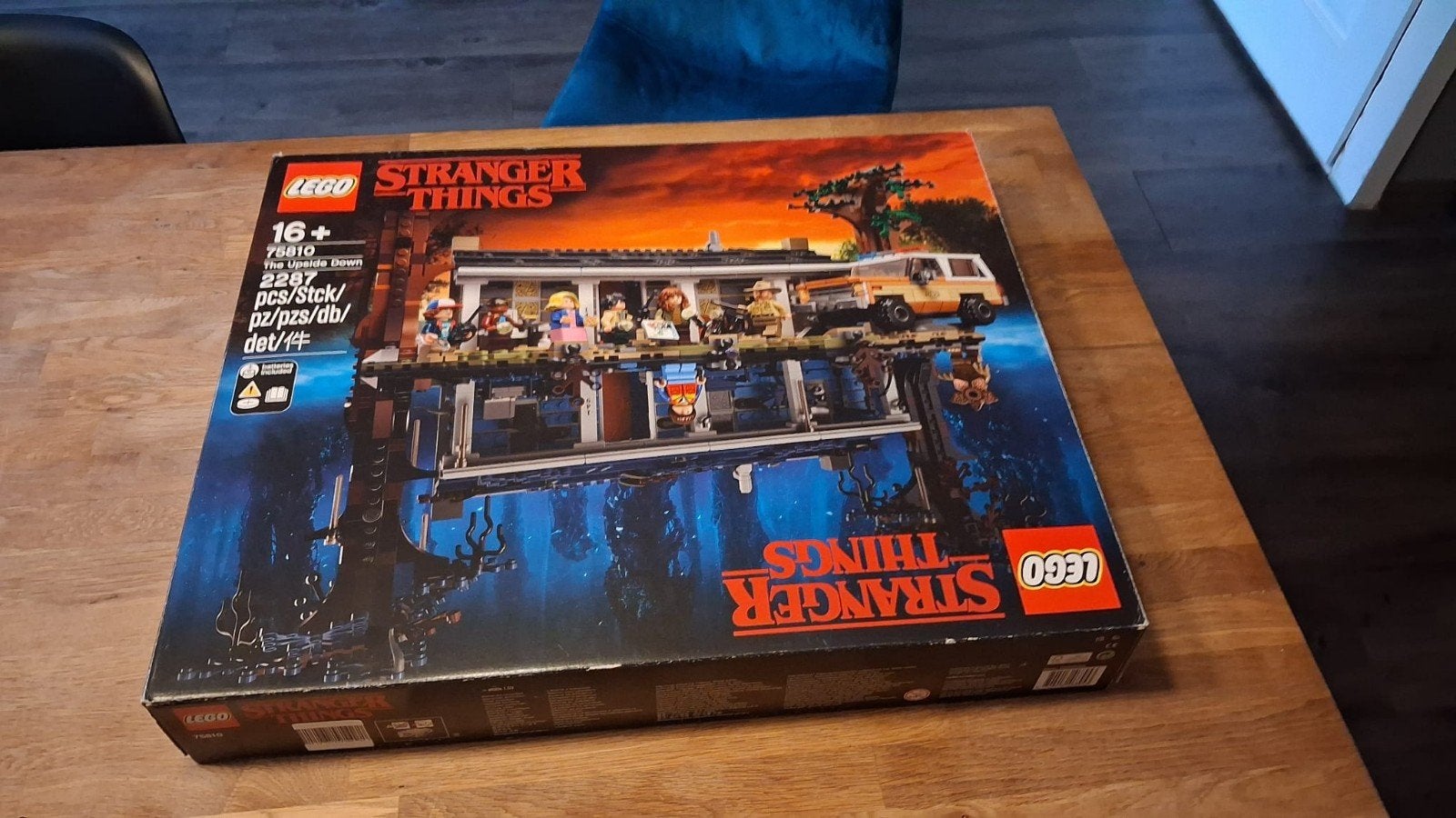 LEGO Stranger Things 75810 The Upside Down 100% compleet, Kinderen en Baby's, Speelgoed | Duplo en Lego, Ophalen, Gebruikt, Overige thema's