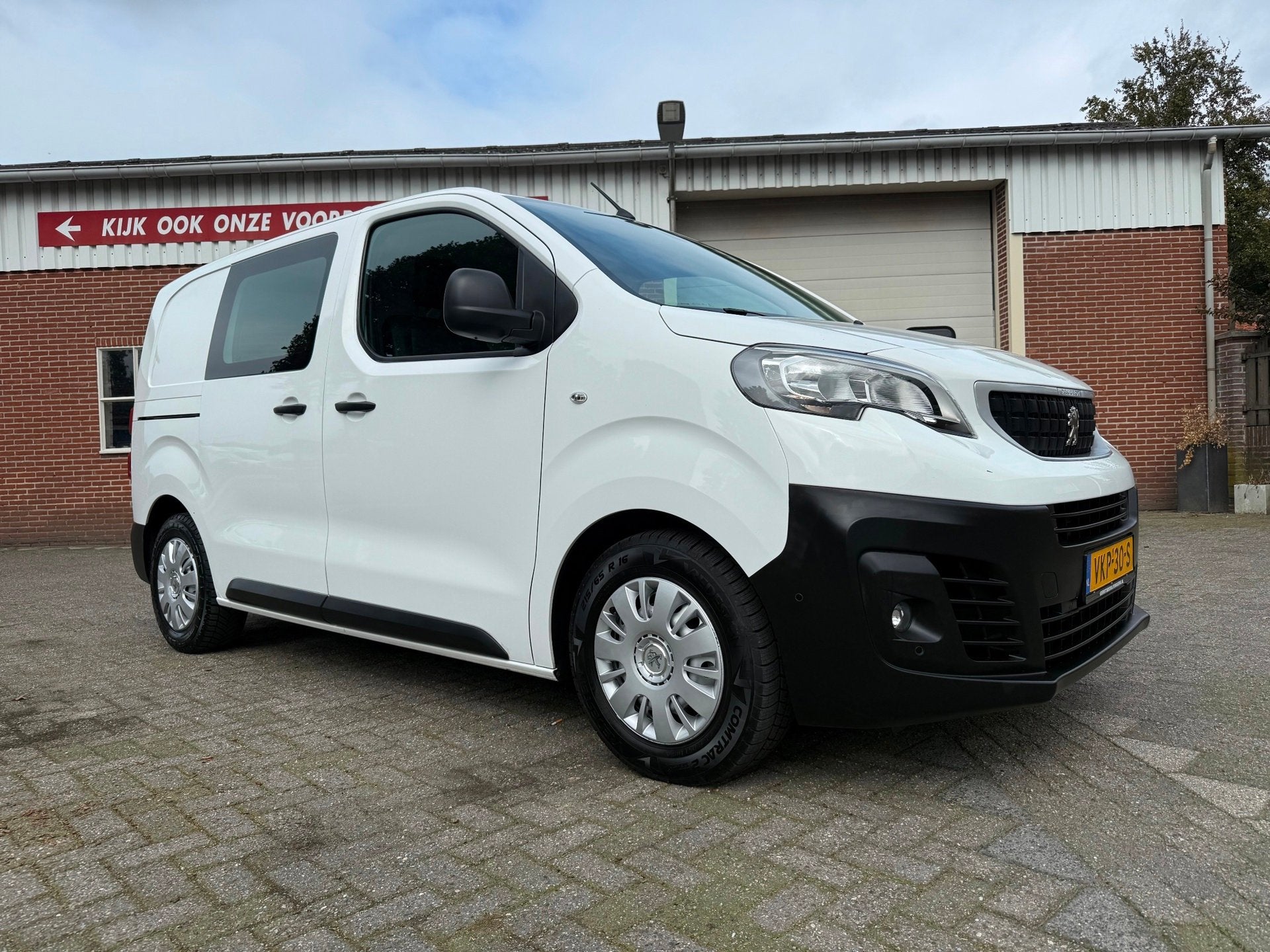 Peugeot Expert 2.0 BlueHDI 177pk automaat camera Carplay kle
