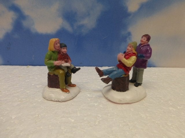 lemax quality time with mom kerstdorp poppetjes figurines, Diversen, Kerst, Ophalen of Verzenden, Zo goed als nieuw