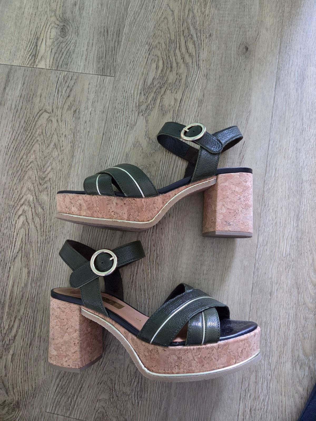 Gabor schoenen - Elegante sandalen met kurk hak, Gabor, Zo goed als nieuw, Groen, Sandalen of Muiltjes