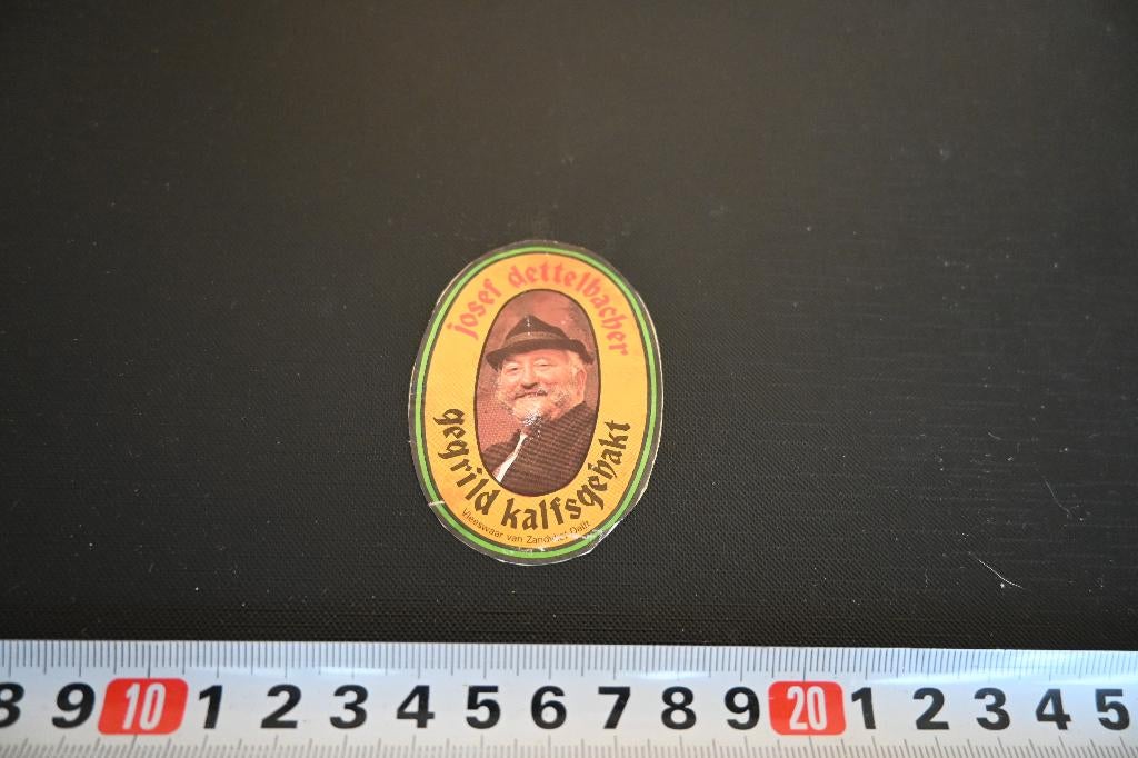 sticker Josef Dettelbacher Gegrild kalfsgehakt, Hobby en Vrije tijd, Stickers en Plaatjes, Zo goed als nieuw, Sticker, Ophalen