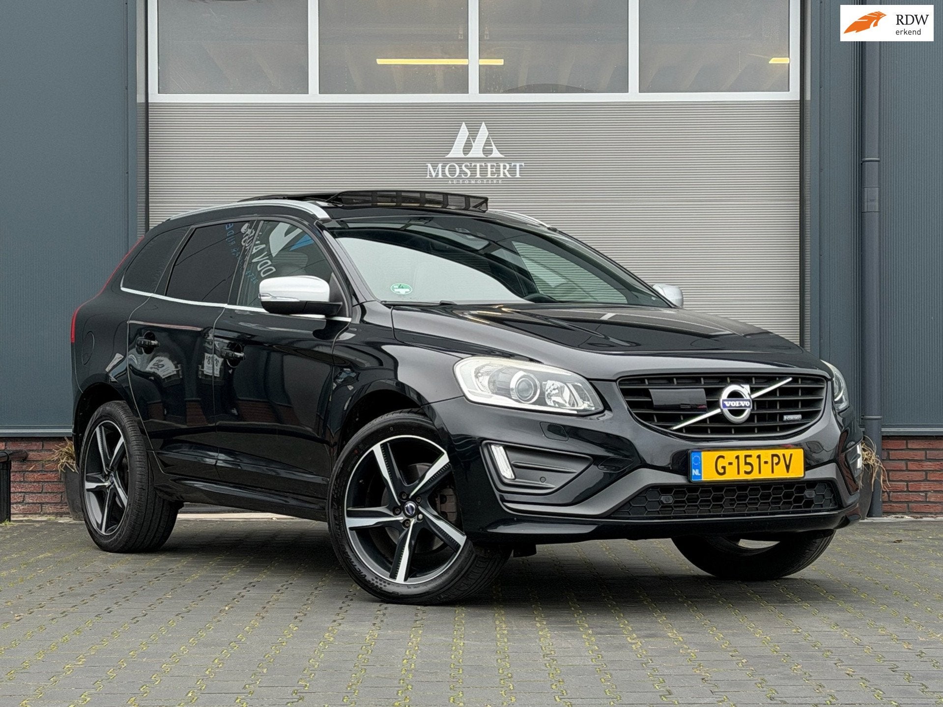 Volvo XC60 2.0 T5/245pk FWD R-Design Ocean Race|2015|Automaa, Gebruikt, 4 cilinders, 1969 cc, 1622 kg