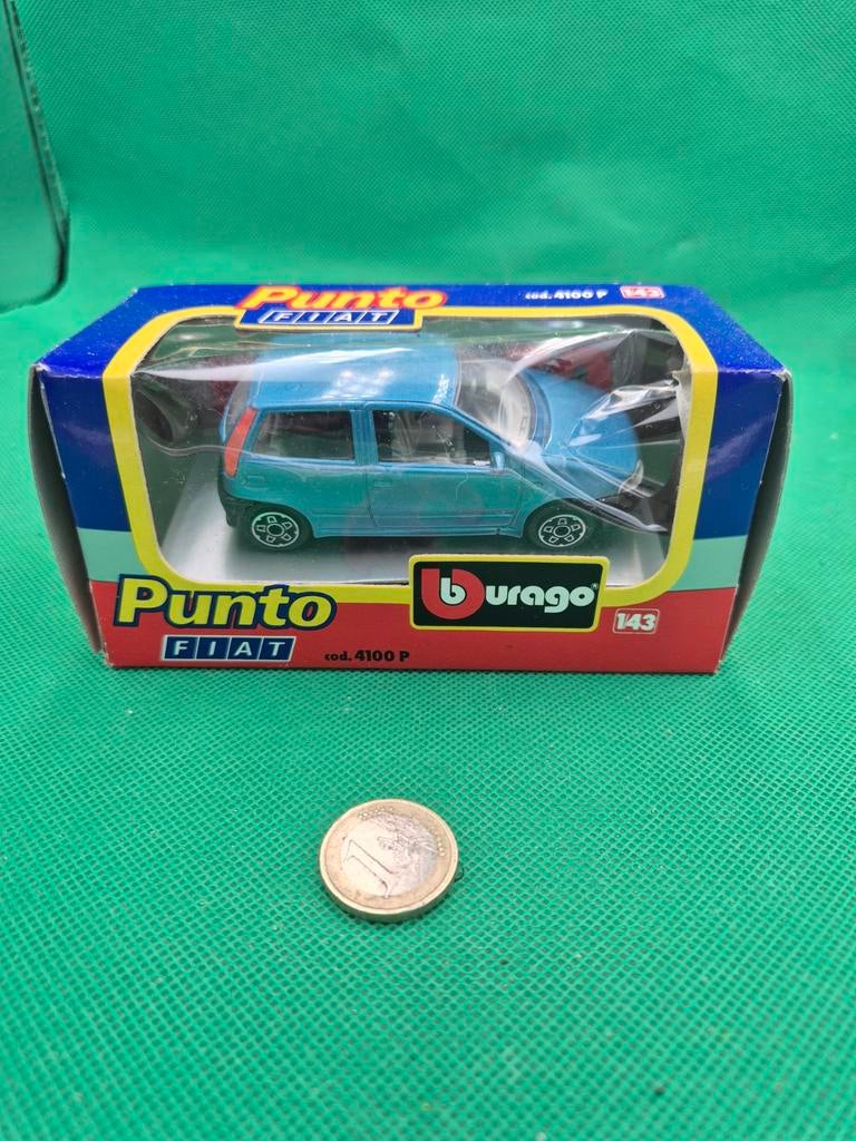 331 Fiat punto 1/43 Bburago, Ophalen of Verzenden, Zo goed als nieuw, Auto, Overige merken