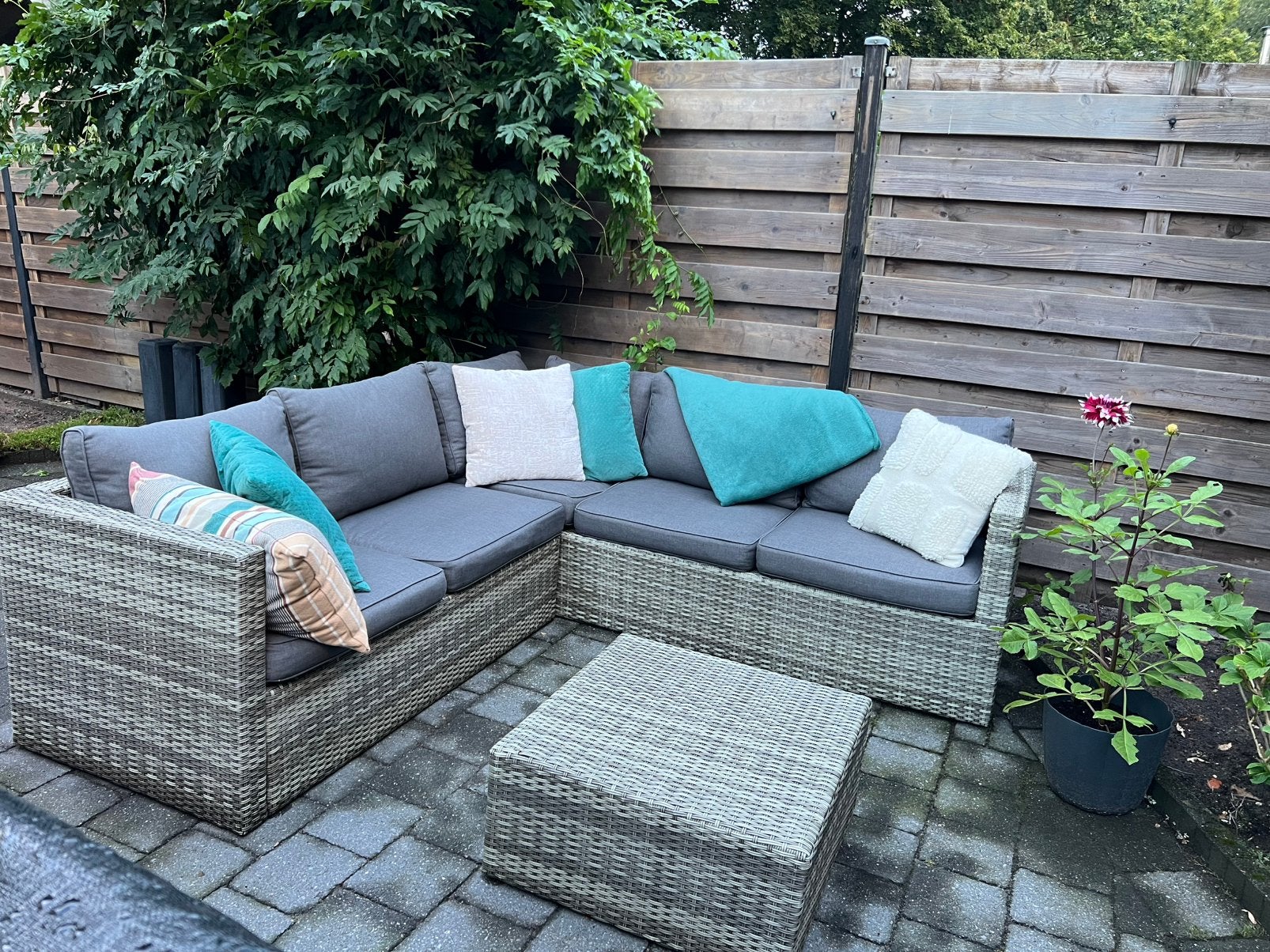 Mooie complete wicker loungeset – zeer nette staat, Tuin en Terras, Ophalen, 5 zitplaatsen, Gebruikt, Bank