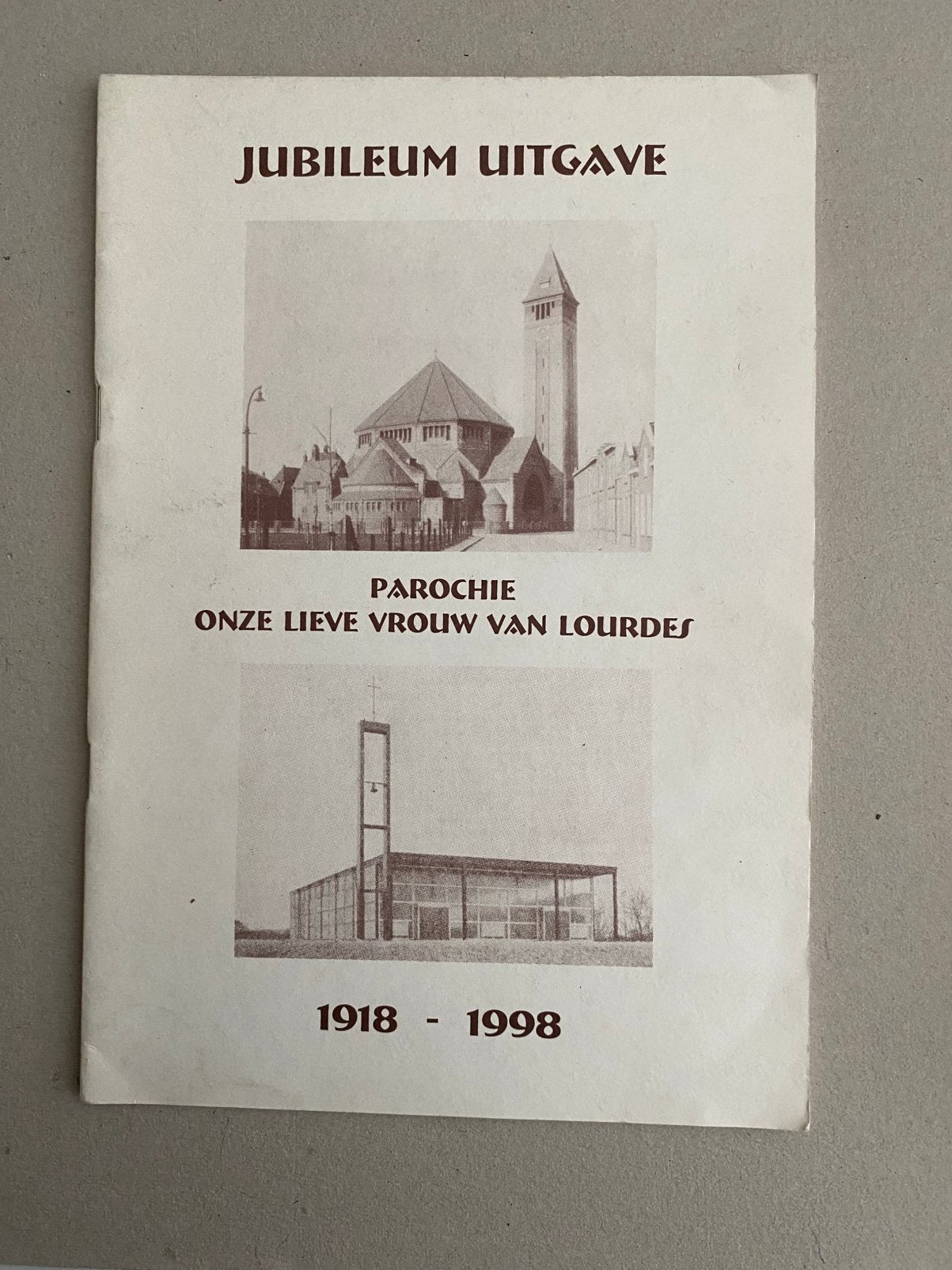 Parochie Onze lieve vrouw van Lourdes 1918 - 1998, Ophalen of Verzenden, Zo goed als nieuw