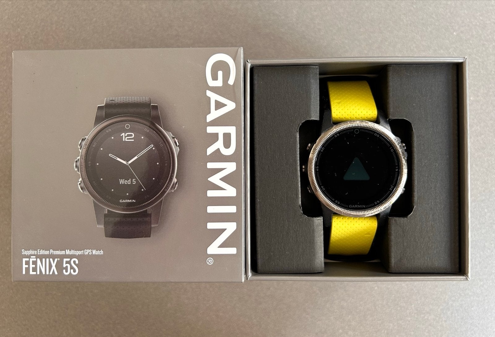 Garmin Fenix 5S Sapphire Edition Multisport GPS Horloge, Zwart, Ophalen of Verzenden, Waterdicht, Afstand